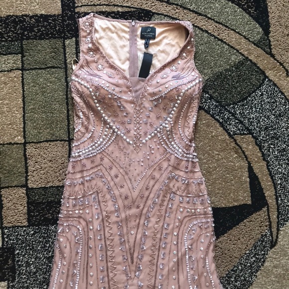 Gown - Picture 3 of 5